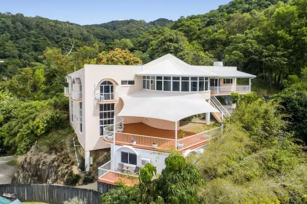 Holiday home Castle In The Sky Villa Bayview Heights